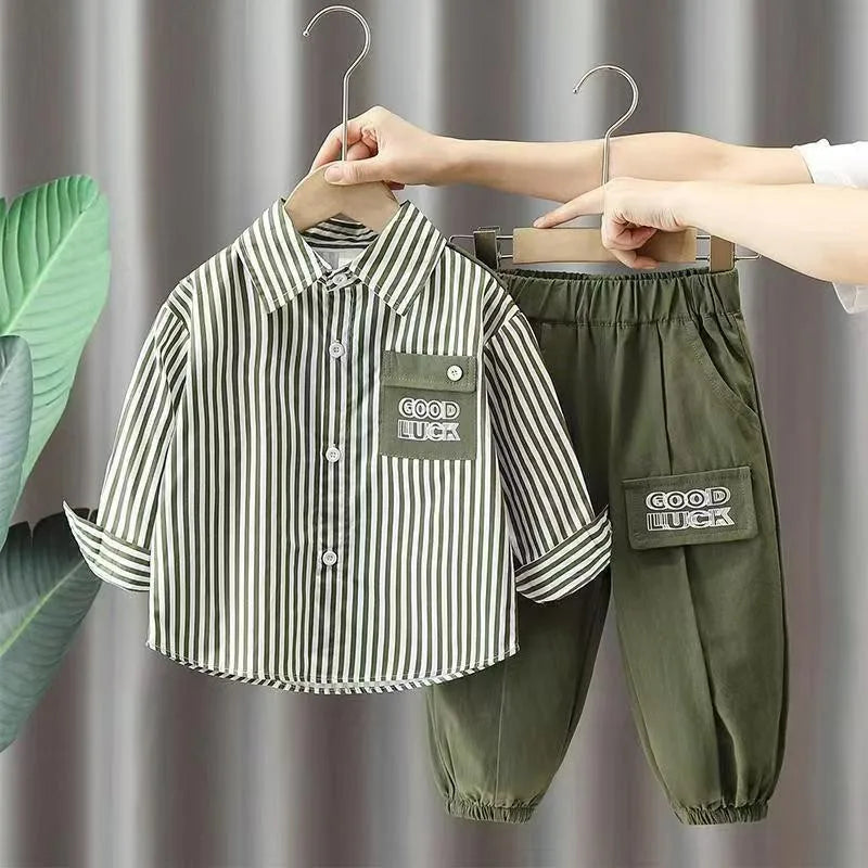Jungen Set Frühling & Herbst – Gestreiftes Hemd & Hose, 2-teilig (2–8 Jahre)