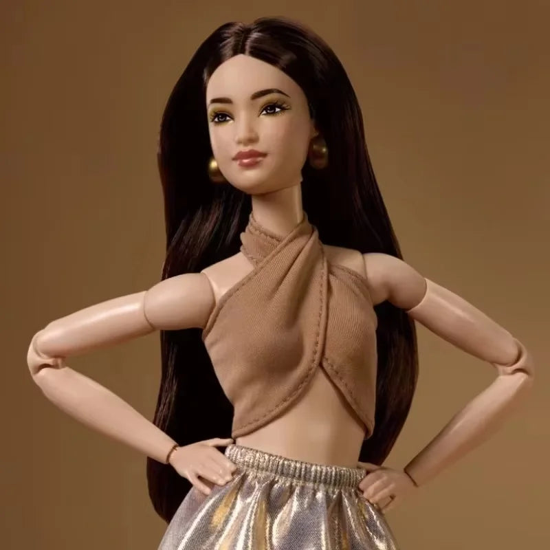 Barbie Basic Elegance Sammlerpuppe – Elegantes Design mit Goldakzenten