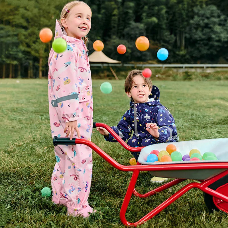 Kinder Regenoverall mit Kapuze | Wasserdicht | Unisex | 4–6 Jahre | Ganzjährig