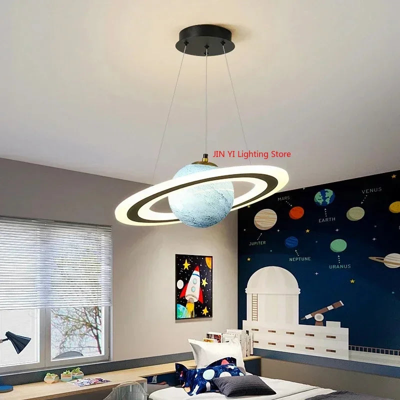 Planet LED Pendelleuchte – Moderne Kinderzimmer-Lampe im Weltraum-Design